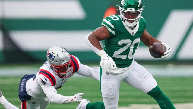 Jets consider transition tag Hall