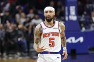 Mike Brown Throws Jeremy Sochan into Knicks Rotation Like Alvarado