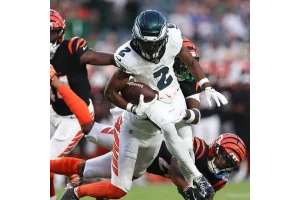 Howie Roseman Eyes Kevin Coleman Jr to Replace Dotson