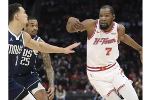 Amen Thompson Reveals What Playing With Kevin Durant Is Really Like