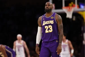 Depleted Lakers Aim for Bounce-Back vs Struggling Mavericks