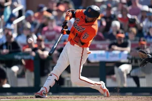 Luis Arraez’s Big Impact Fuels Giants’ Playoff Dreams