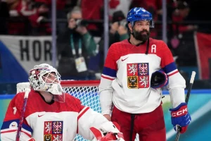 Salomonsson Lights Up Scoreboard Against Lukas Dostal
