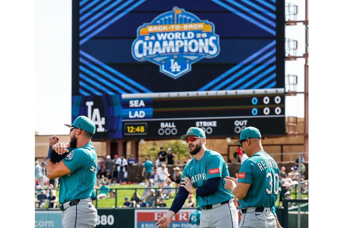 MLB