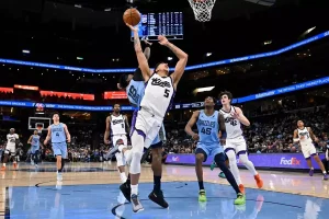 Warriors Aim to Crush Memphis Grizzlies and Boost Playoff Hopes