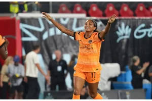 Michelle Alozie Unveils Stunning New Chicago Stars Kit