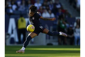 NWSL Blockbuster: Croix Bethune Traded to Kansas City Current