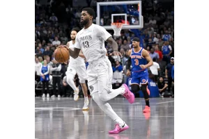 Lakers Eye Naji Marshall, Klay Thompson Before Trade Deadline