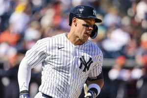 Yankees’ 2026 Spring Training: Top Prospects & Hot Roster Battles