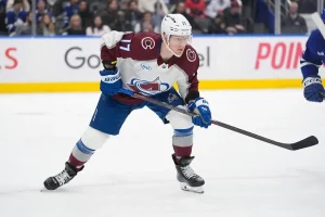 Parker Kelly Commits Long-Term in Huge Avalanche Boost