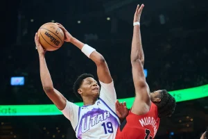 RJ Barrett Leads Raptors to Key 107-100 Win Over Jazz