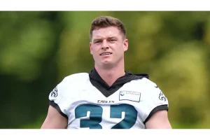 Eagles Fans Urge Reed Blankenship to Stay, Reject Cardinals Fit