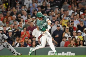 Romy Gonzalez Faces Lingering Shoulder Pain as Spring Training Begins