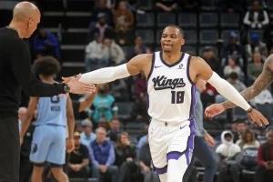 Rockets Rely on Defense to Challenge Kings’ Offense Tonight