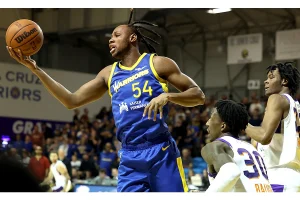 Hunter Sallis Shines as Santa Cruz Warriors Fall Short Again