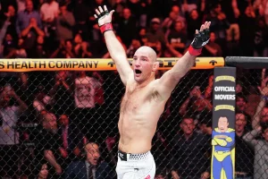 Sean Strickland Thanks Dana White After UFC Houston TKO Win