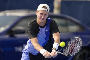 Sebastian Korda’s Sweet Celebration Kiss After Delray Win