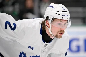 Penguins Eye Maple Leafs’ Simon Benoit in Trade Buzz