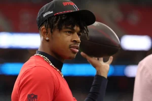 Tank Dell’s Jaw-Dropping Workout Sparks Hope After Injury