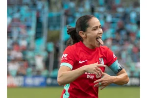 Trinity Rodman Rejects Europe, Stays with NWSL Spirit