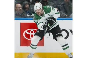 Tyler Seguin Out for Season after Devastating ACL Injury