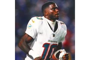 Tyreek Hill’s Shocking Rehab: Squatting Just 2 Months After Injury