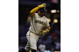 William Contreras Sets Bold 2026 Goal to Boost Brewers