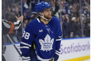 Nylander Leads Maple Leafs to 8th Straight Win Over Flames