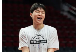 Yang Hansen vs. Clingan: Rising Stars’ Epic Blazers Showdown