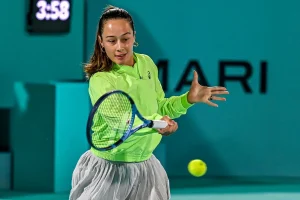 Inside Zeynep Sonmez’s Intense Tennis Routine on Tour