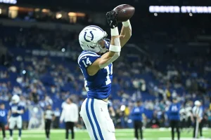 Former Patriot Warns Against $30M Alec Pierce Deal