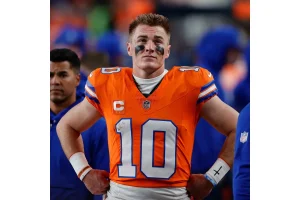 Bo Nix and Wife Welcome Daughter Riley on His Birthday
