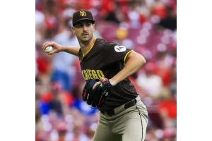 Padres’ Bryan Hoeing Mulls Elbow Surgery Amid Setbacks