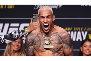 Conor McGregor Teases Fight with Charles Oliveira After UFC 326