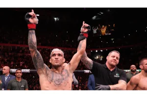 Oliveira vs Holloway UFC Rematch: Who Will Claim BMF Glory?