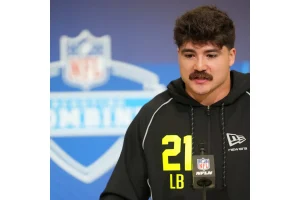 Buccaneers Let Christian Izien Hit Free Agency but Stay Interested
