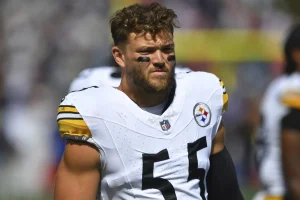 Steelers’ Cole Holcomb Signing May Cut Veteran LB Soon