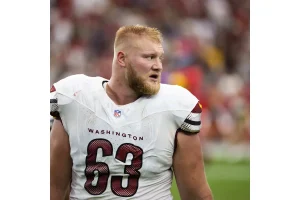 Steelers’ Cole Holcomb Re-Signs: $5M Deal Unveiled