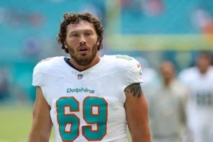 Chargers Sign Cole Strange in $13M Deal to Boost O-Line
