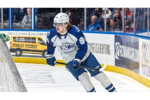 Lightning Elevate Top Prospect Conor Geekie from AHL Syracuse