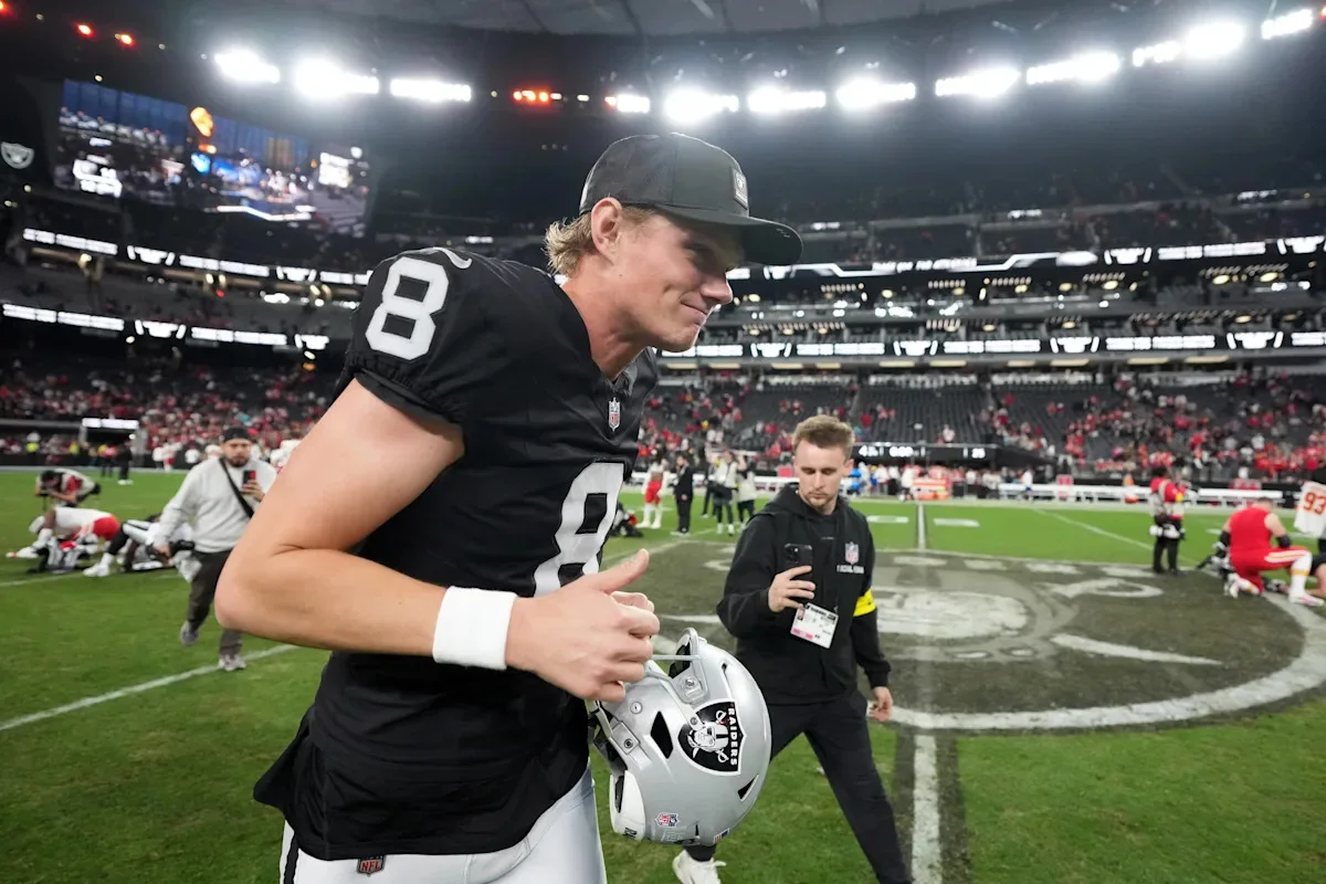 Daniel Carlson