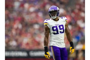Texans Lock In Danielle Hunter with $40M Extension