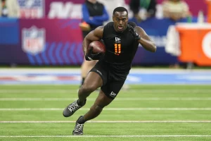 Commanders Secure Deatrich Wise With New One-Year Deal