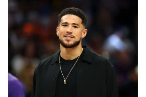 Devin Booker Returns from Injury as Suns Aim for Kings Sweep