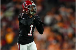 Giants Restructure Devin Singletary’s Contract to Save Cap Space