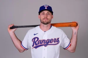 Evan Carter Smashes 426-Foot Homer in Rangers’ Spring Debut