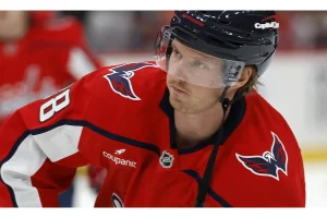 Garrett Wilson Signs with Flyers: Is Garnet Hathaway Next?