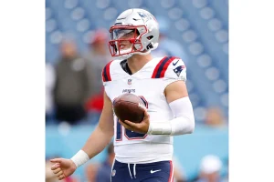 Bears Acquire Garrett Bradbury to Fill Center Spot After Shock Retirement