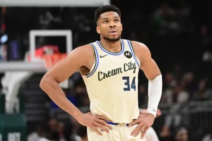 Portis Gives 50/50 Take on Giannis Staying With Bucks
