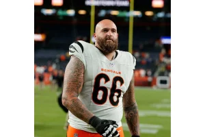 Lions Meet Free Agent LT, Signal Doubt on Giovanni Manu